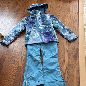 Obermeyer girls skit set